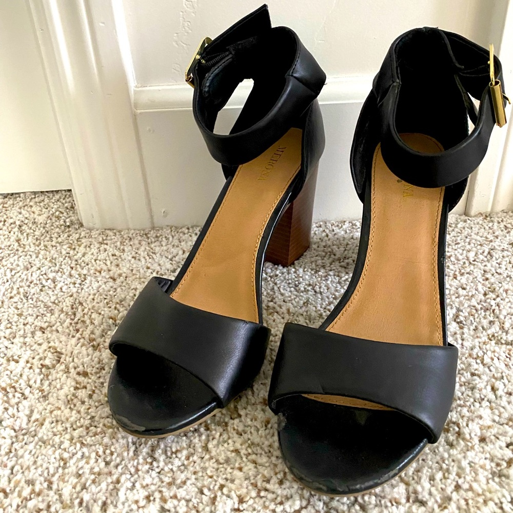 Merona Shoes | Black | Chunky Heel | Big Gold Buckle | Ankle Strap | 8.5 Women